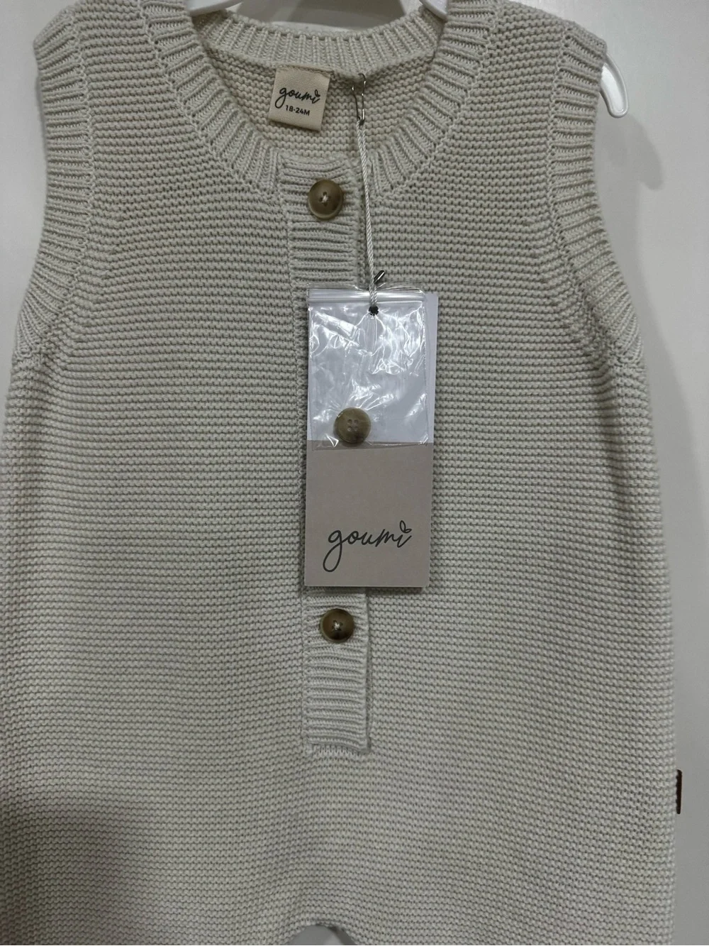 NWT Goumi Gender Neutral Cream Knit Button Romper 18-24M
